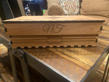 Load image into Gallery viewer, Cigar Humidor