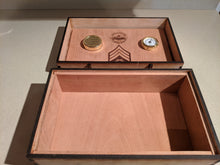 Load image into Gallery viewer, Cigar Humidor