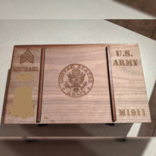 Load image into Gallery viewer, Weapon / Pistol display crate