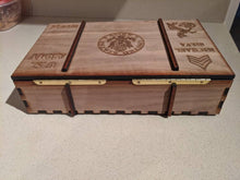 Load image into Gallery viewer, Weapon / Pistol display crate